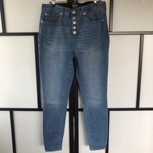 Torrid Button fly sky high skinny jeans size 14R